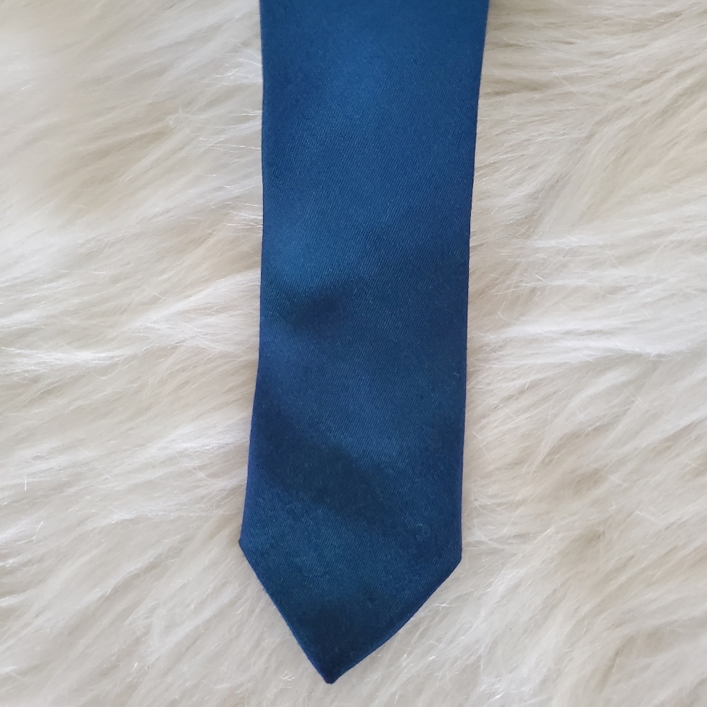 Policy - Skinny Neck Tie